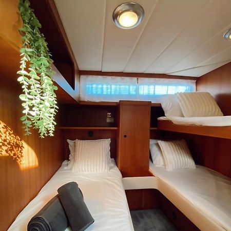 Malmo'S Yacht Hotel Valencia Bagian luar foto